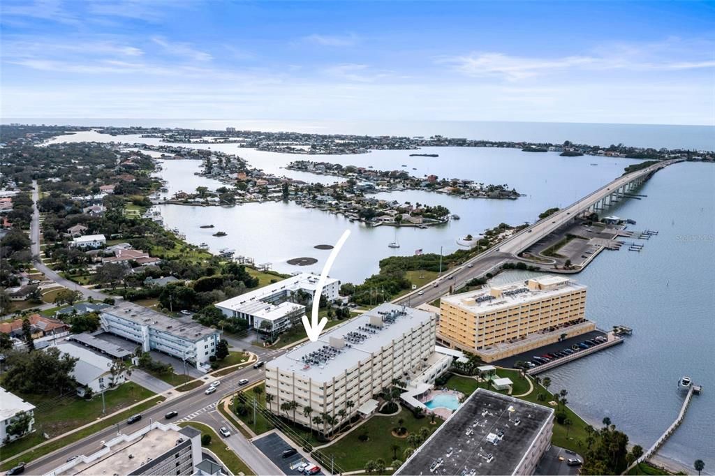 待售: $290,000 (1 贝兹, 2 浴室, 1050 平方英尺)