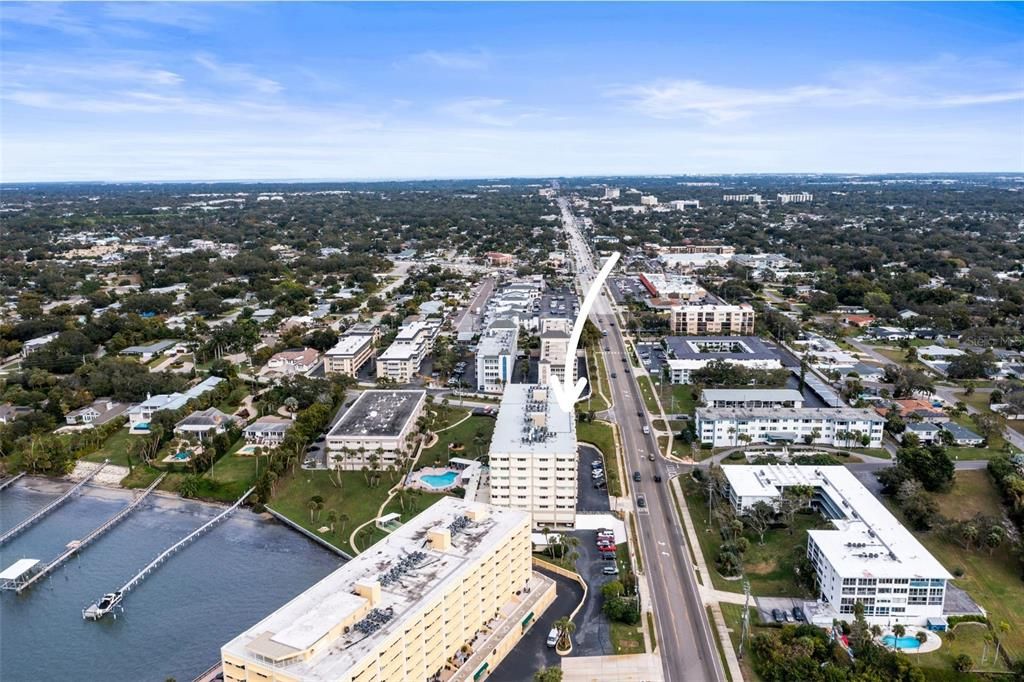 待售: $290,000 (1 贝兹, 2 浴室, 1050 平方英尺)