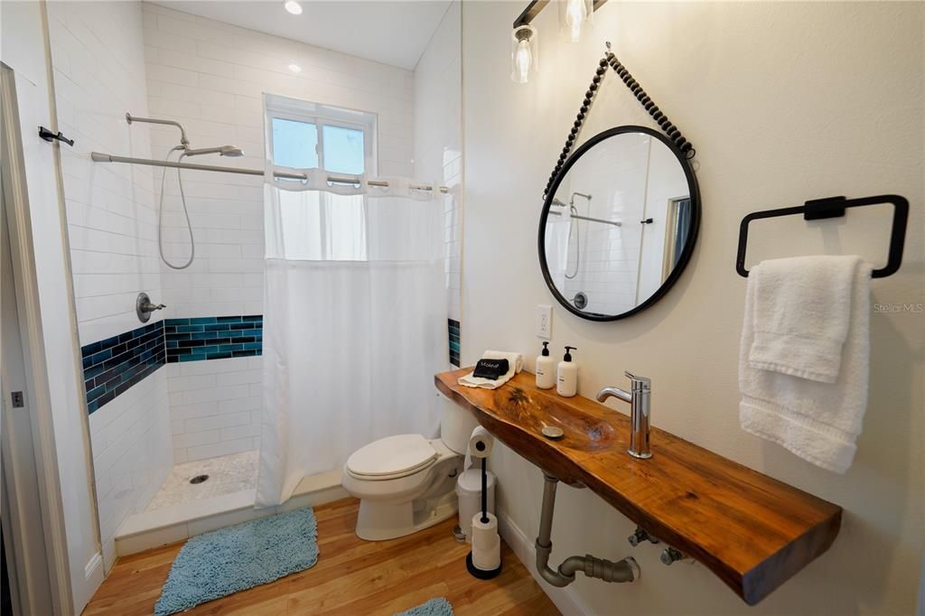 For Sale: $2,400,000 (5 beds, 3 baths, 2640 Square Feet)