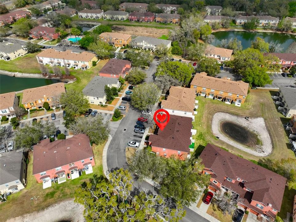 Под контрактом: $199,000 (2 спален, 2 ванн, 1254 Квадратных фут)