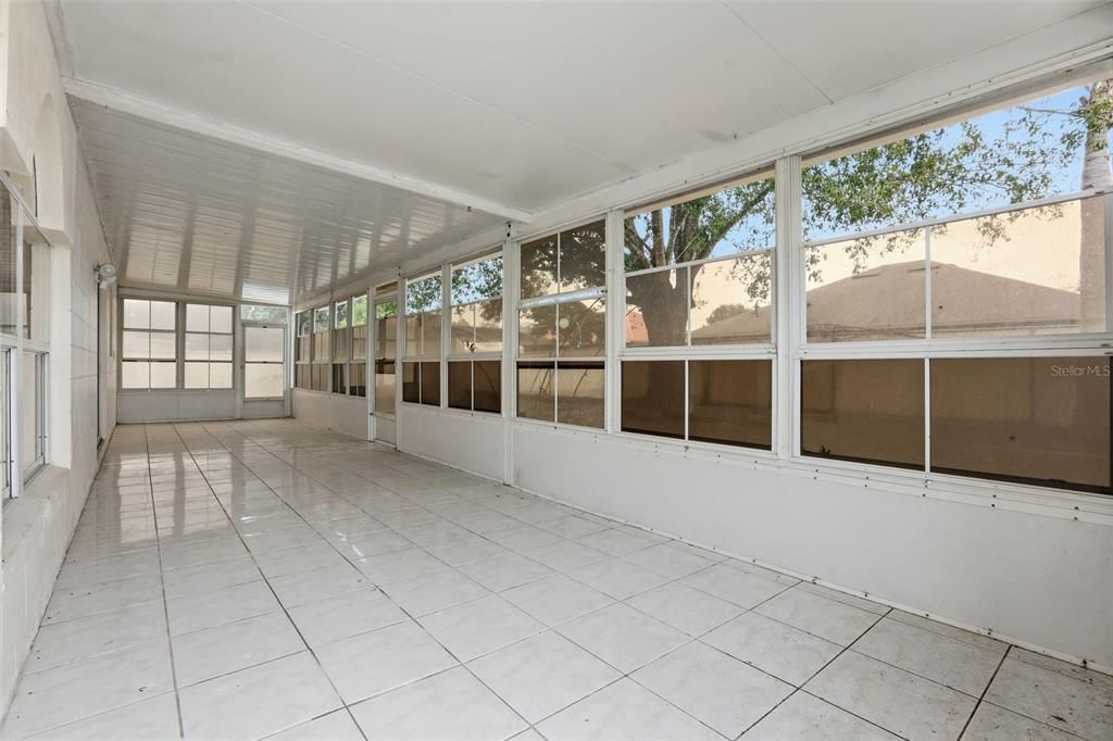 待售: $335,000 (4 贝兹, 2 浴室, 2144 平方英尺)