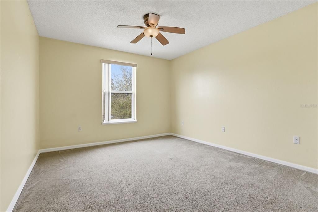 待售: $335,000 (4 贝兹, 2 浴室, 2144 平方英尺)