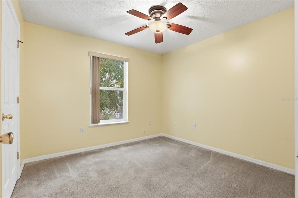 待售: $335,000 (4 贝兹, 2 浴室, 2144 平方英尺)