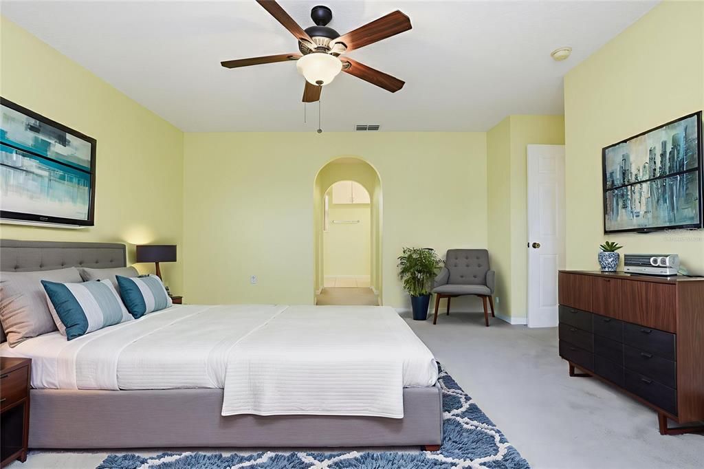 待售: $335,000 (4 贝兹, 2 浴室, 2144 平方英尺)