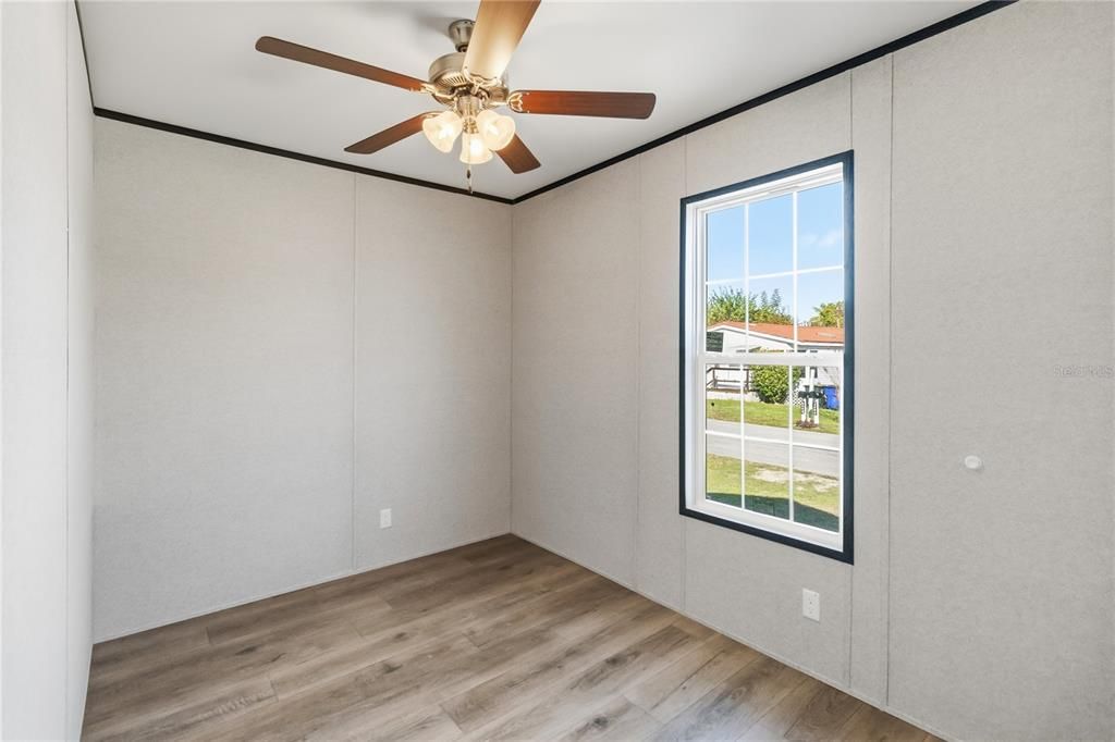 For Sale: $225,000 (2 beds, 2 baths, 750 Square Feet)