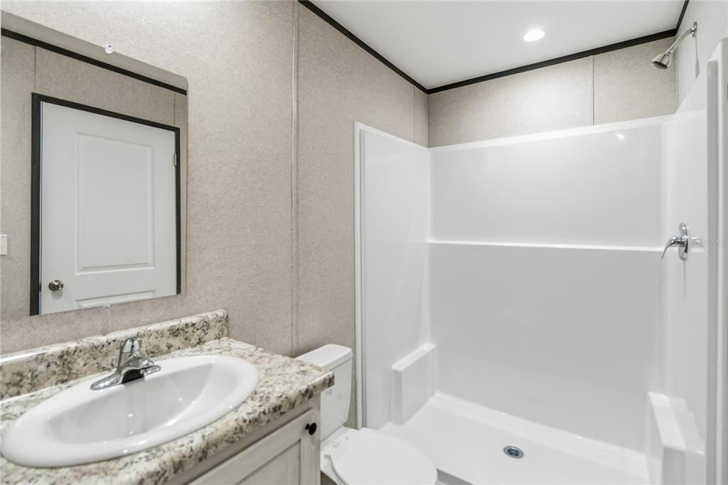 For Sale: $225,000 (2 beds, 2 baths, 750 Square Feet)