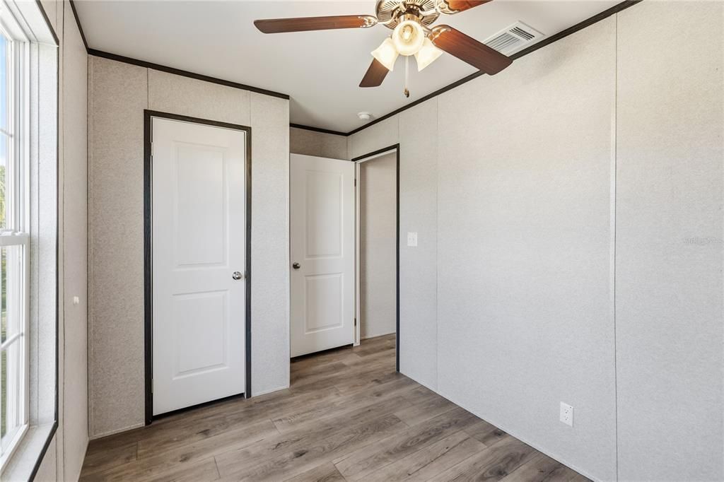 For Sale: $225,000 (2 beds, 2 baths, 750 Square Feet)