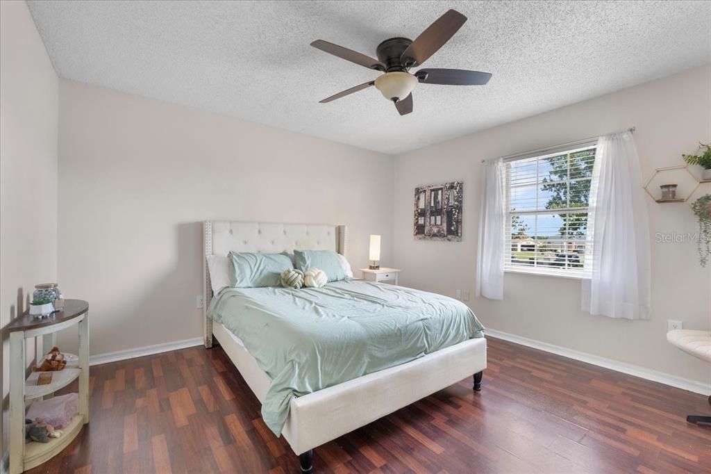 For Sale: $385,000 (4 beds, 2 baths, 1864 Square Feet)