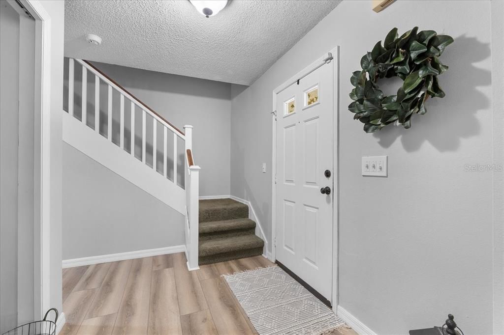 For Sale: $385,000 (4 beds, 2 baths, 1864 Square Feet)