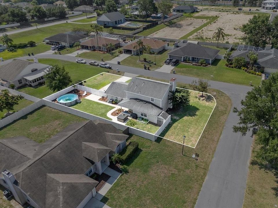 For Sale: $385,000 (4 beds, 2 baths, 1864 Square Feet)