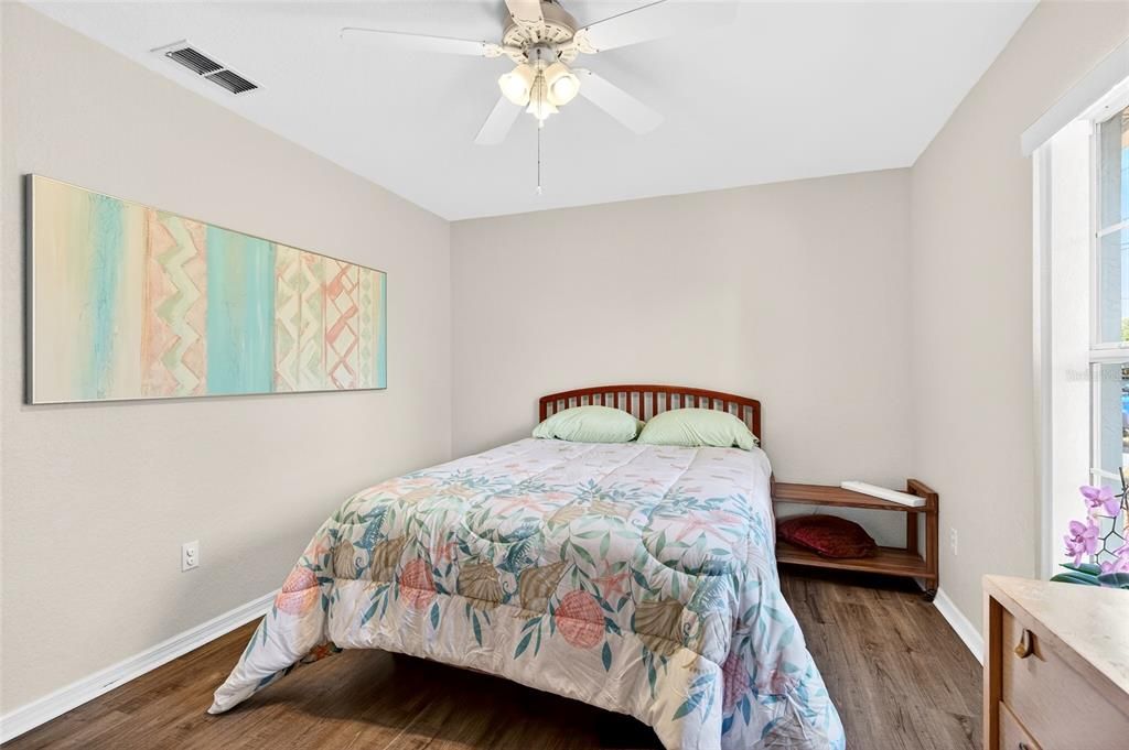 待售: $350,000 (3 贝兹, 2 浴室, 1399 平方英尺)