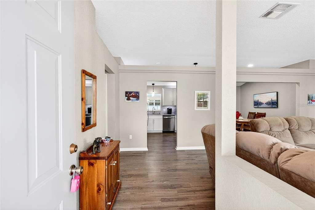 待售: $350,000 (3 贝兹, 2 浴室, 1399 平方英尺)