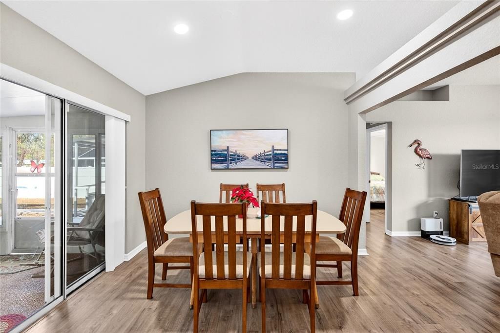 待售: $350,000 (3 贝兹, 2 浴室, 1399 平方英尺)