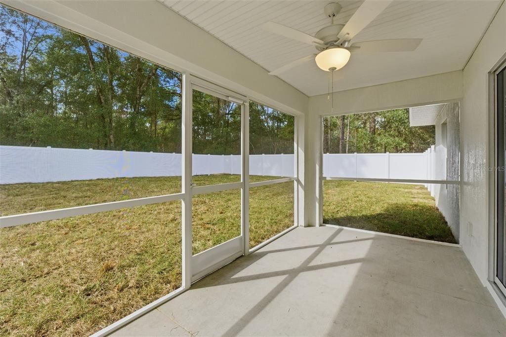 На продажу: $294,900 (3 спален, 2 ванн, 1454 Квадратных фут)