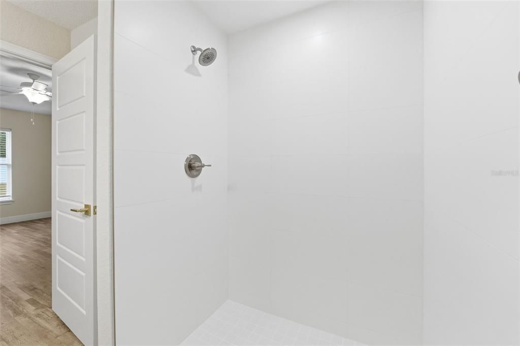 На продажу: $294,900 (3 спален, 2 ванн, 1454 Квадратных фут)