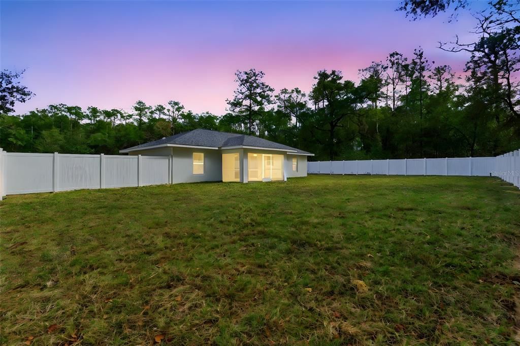 На продажу: $294,900 (3 спален, 2 ванн, 1454 Квадратных фут)