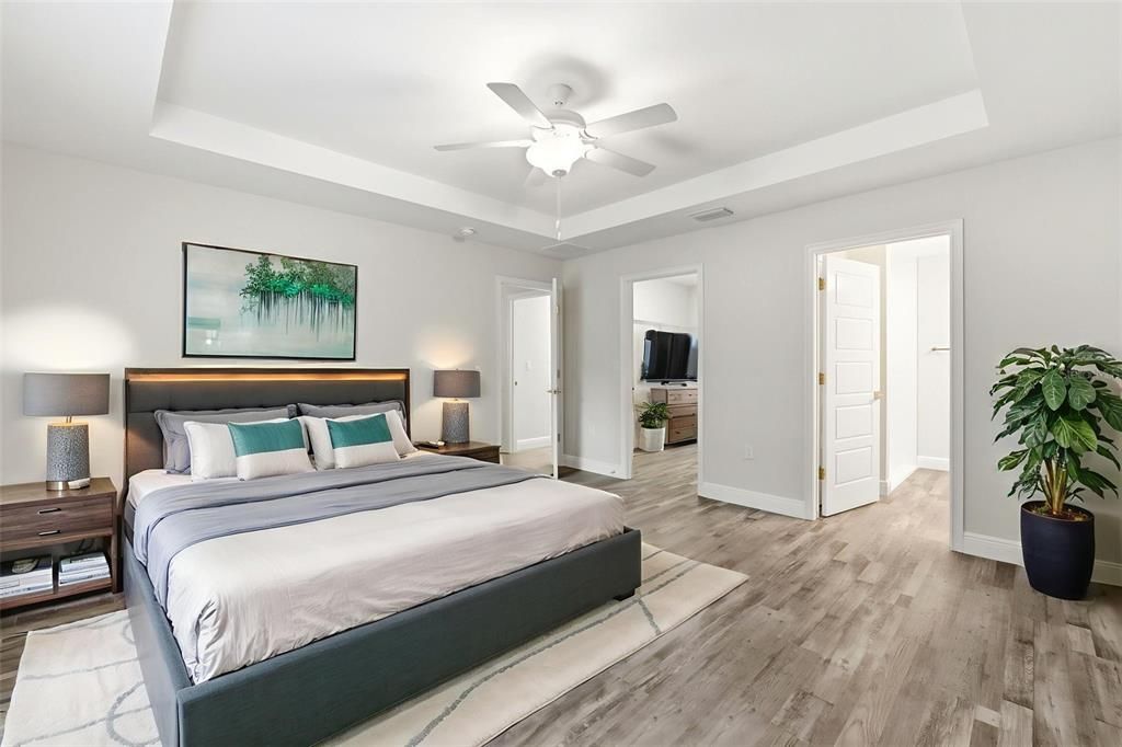 На продажу: $294,900 (3 спален, 2 ванн, 1454 Квадратных фут)