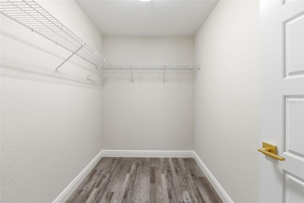 На продажу: $294,900 (3 спален, 2 ванн, 1454 Квадратных фут)