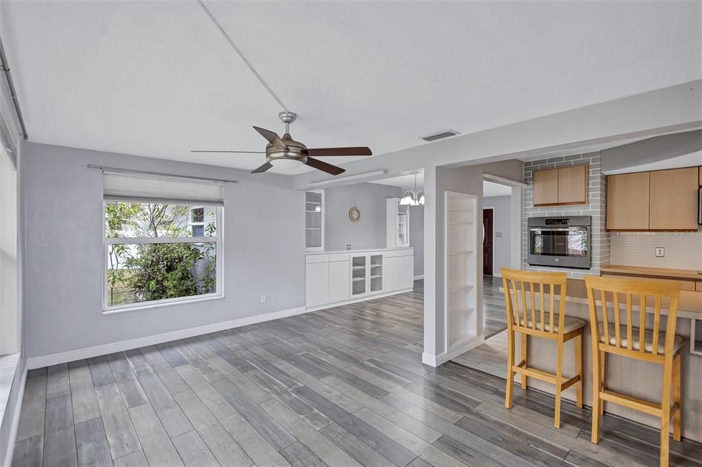 出租: $2,500 (2 贝兹, 2 浴室, 1284 平方英尺)