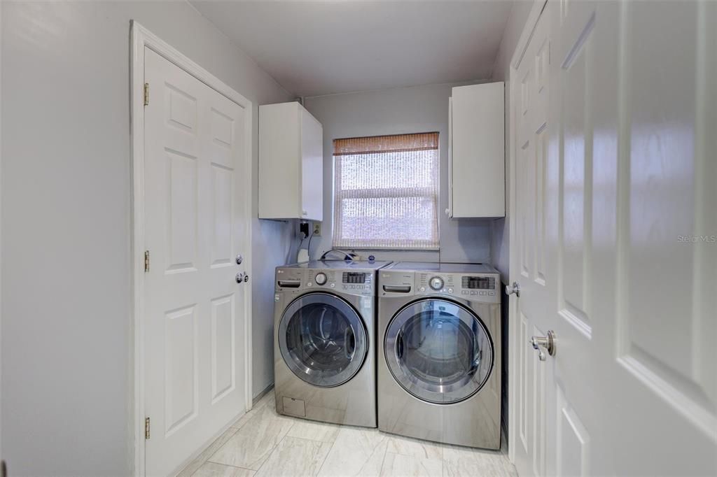 出租: $2,500 (2 贝兹, 2 浴室, 1284 平方英尺)