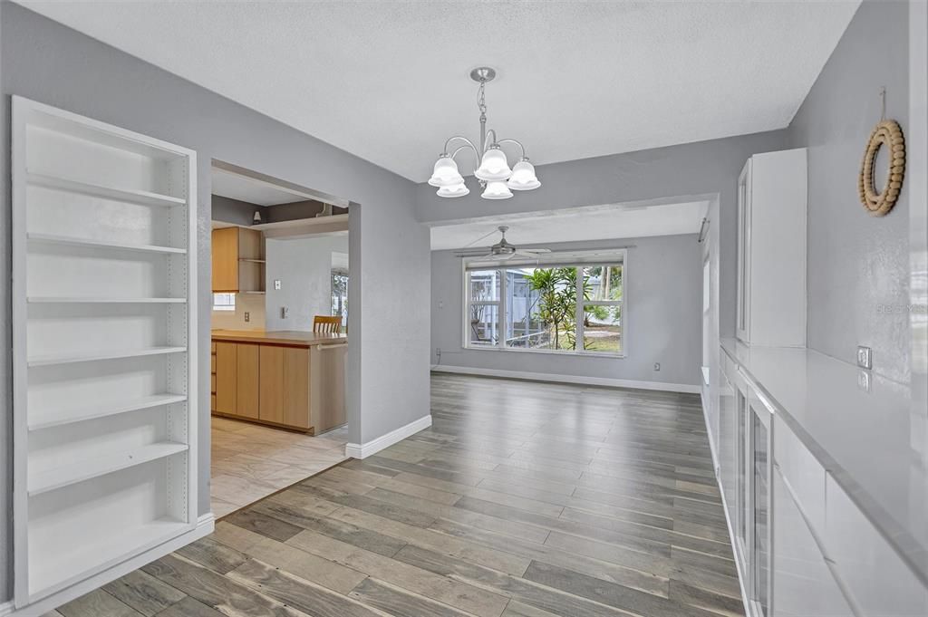 出租: $2,500 (2 贝兹, 2 浴室, 1284 平方英尺)