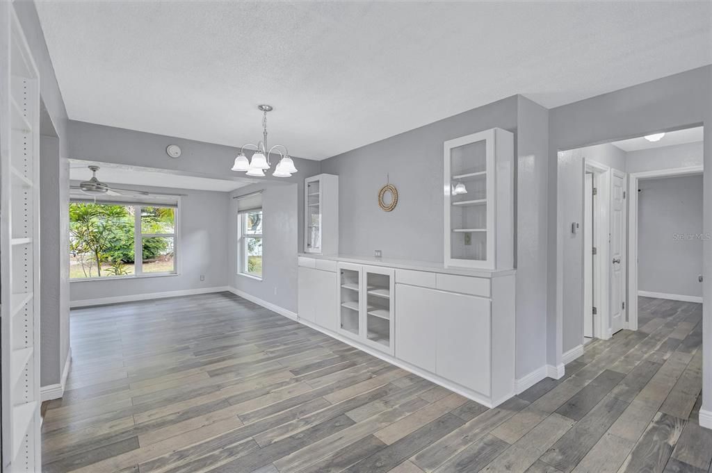 出租: $2,500 (2 贝兹, 2 浴室, 1284 平方英尺)