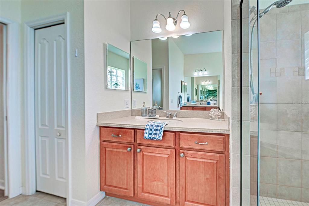 出租: $3,500 (4 贝兹, 3 浴室, 2421 平方英尺)