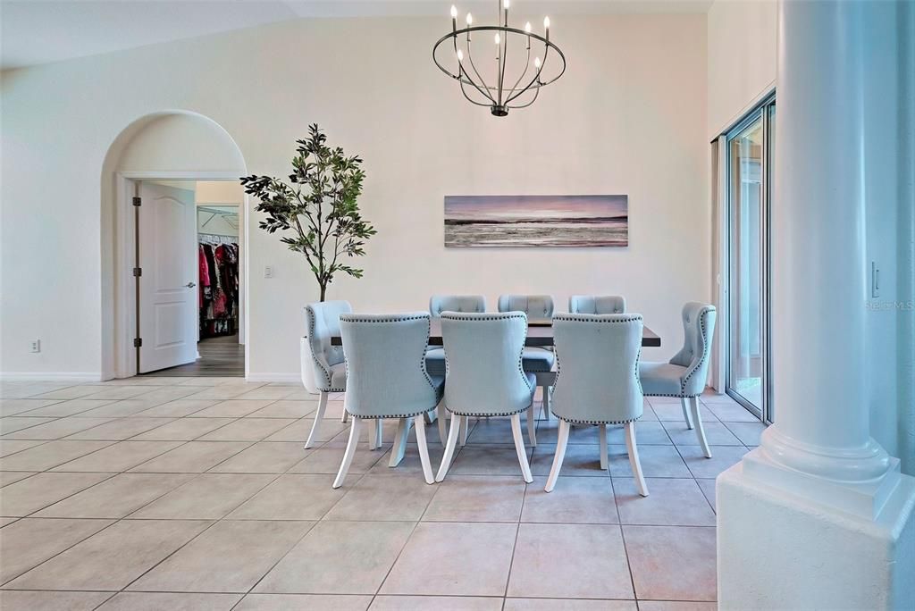 出租: $3,500 (4 贝兹, 3 浴室, 2421 平方英尺)