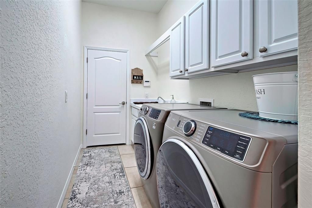 出租: $3,500 (4 贝兹, 3 浴室, 2421 平方英尺)