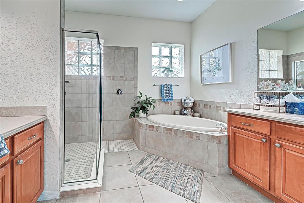 出租: $3,500 (4 贝兹, 3 浴室, 2421 平方英尺)