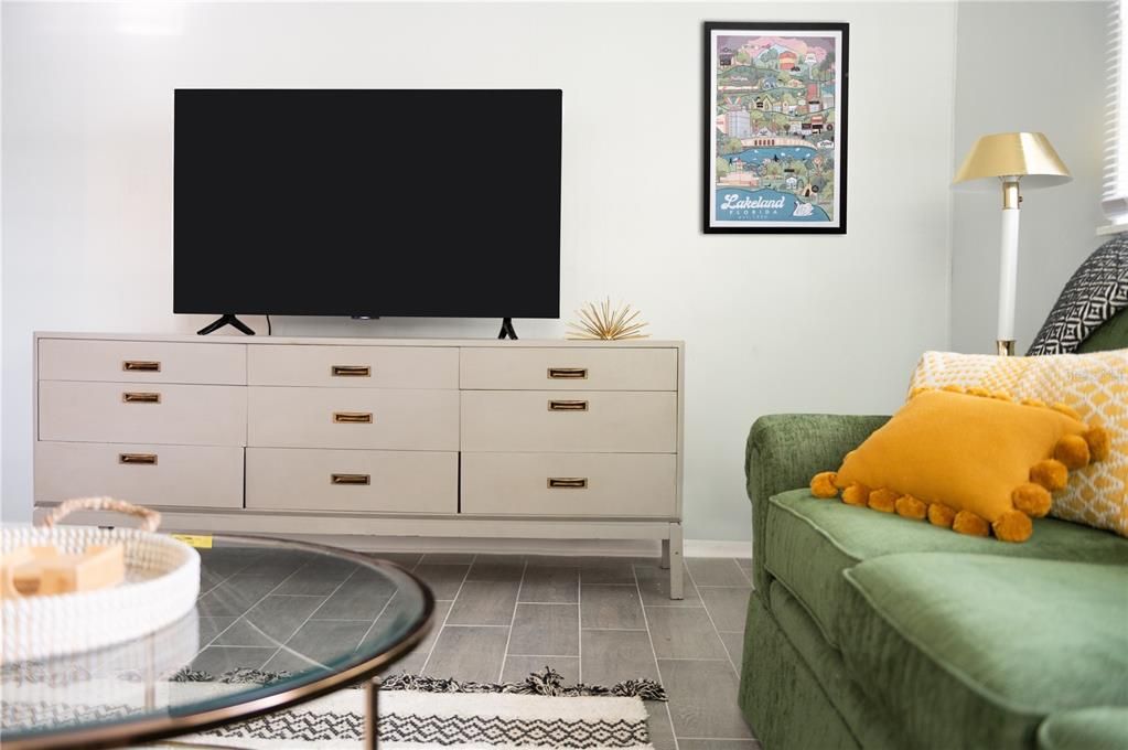 待售: $319,000 (3 贝兹, 1 浴室, 1297 平方英尺)