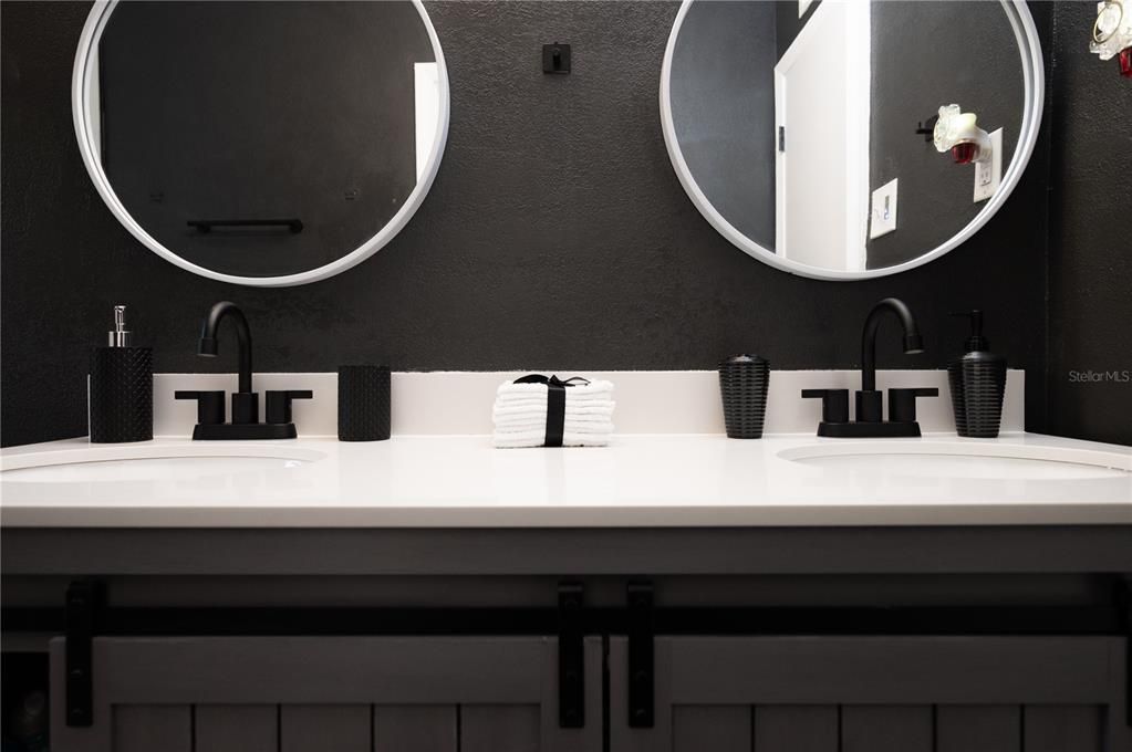 待售: $319,000 (3 贝兹, 1 浴室, 1297 平方英尺)