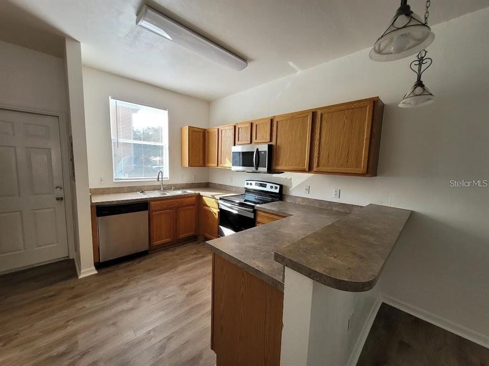 В аренду: $1,450 (2 спален, 2 ванн, 1176 Квадратных фут)