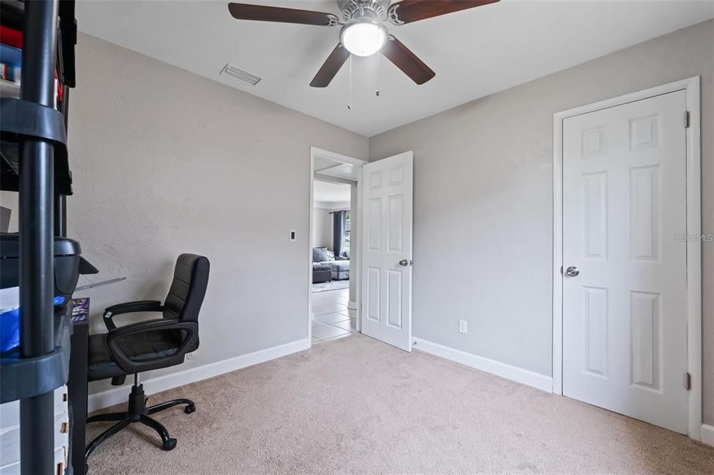 En Venta: $315,000 (3 camas, 2 baños, 1035 Pies cuadrados)