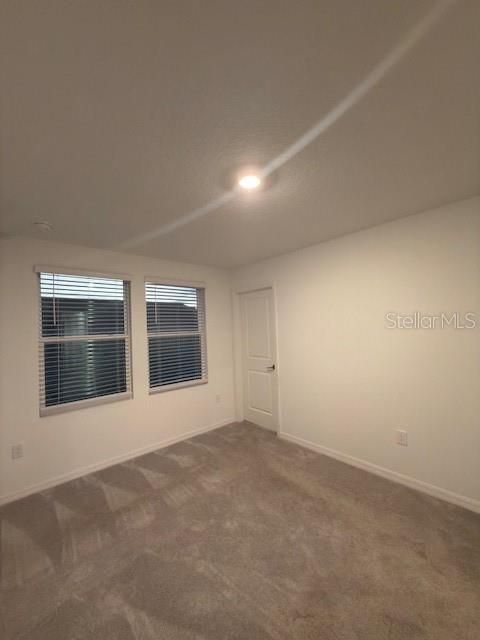 В аренду: $1,875 (2 спален, 2 ванн, 1275 Квадратных фут)