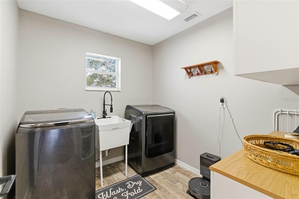 En Venta: $595,000 (3 camas, 2 baños, 2000 Pies cuadrados)