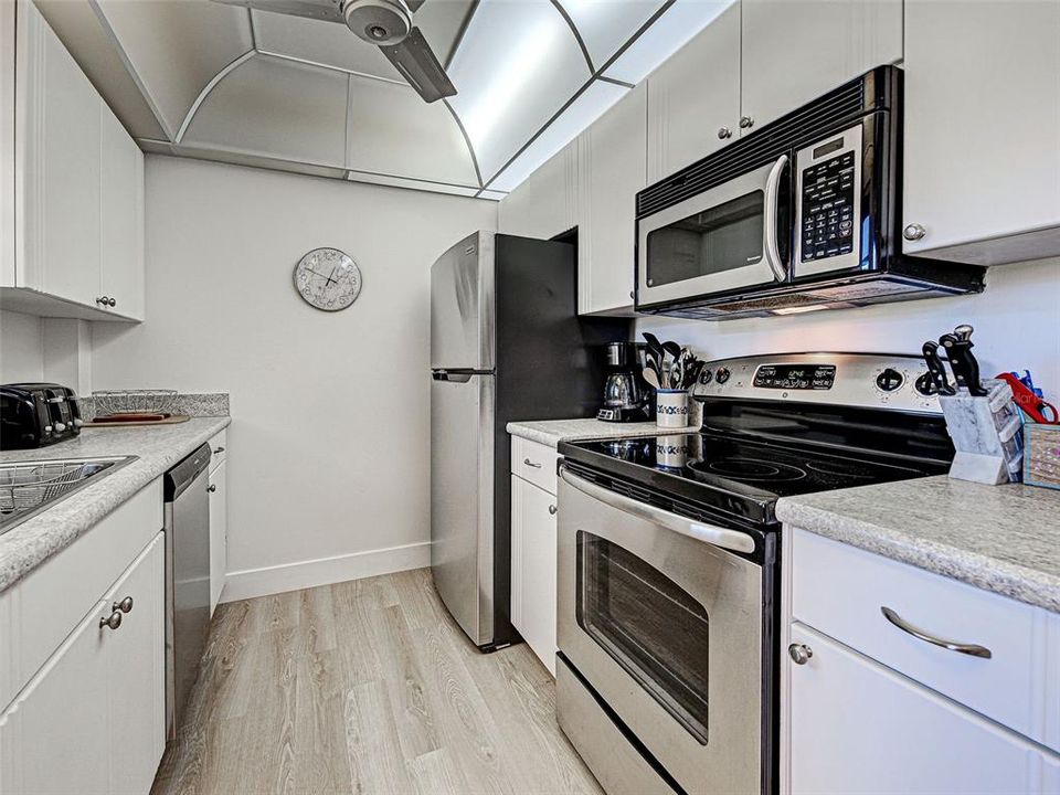 En Venta: $289,000 (2 camas, 2 baños, 900 Pies cuadrados)