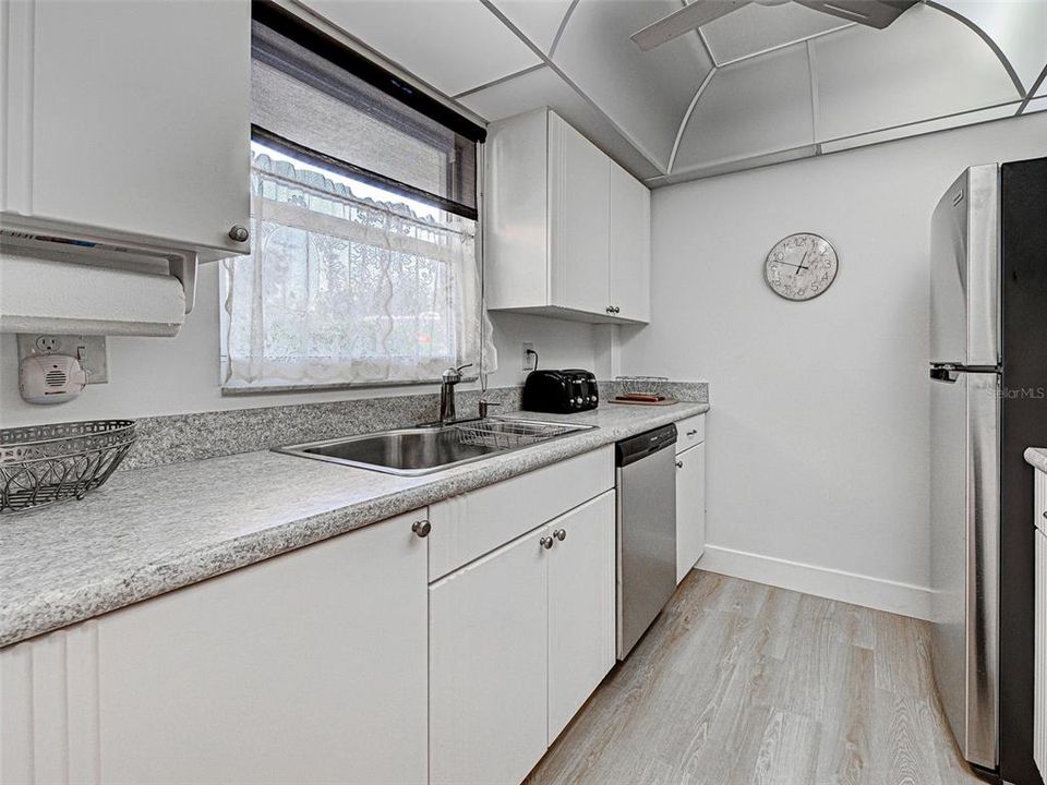 En Venta: $289,000 (2 camas, 2 baños, 900 Pies cuadrados)