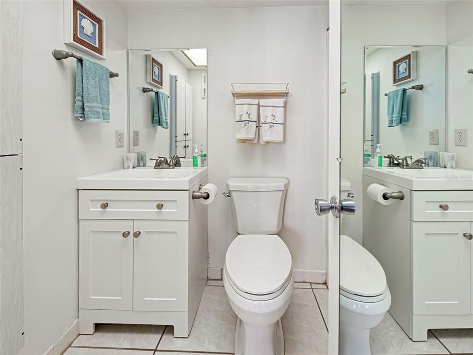 En Venta: $289,000 (2 camas, 2 baños, 900 Pies cuadrados)