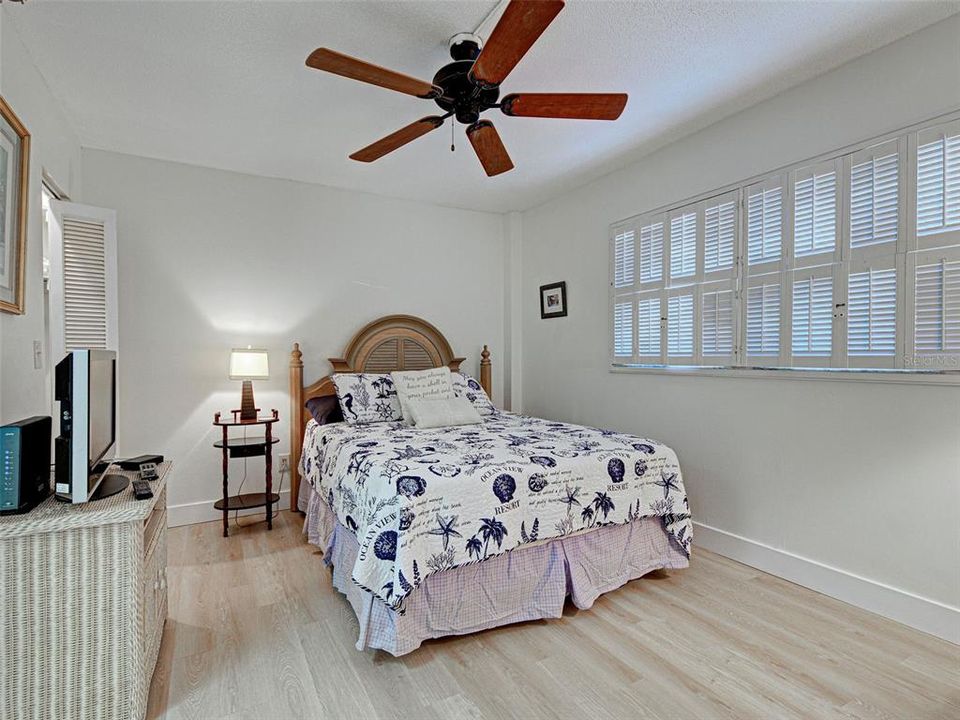 En Venta: $289,000 (2 camas, 2 baños, 900 Pies cuadrados)