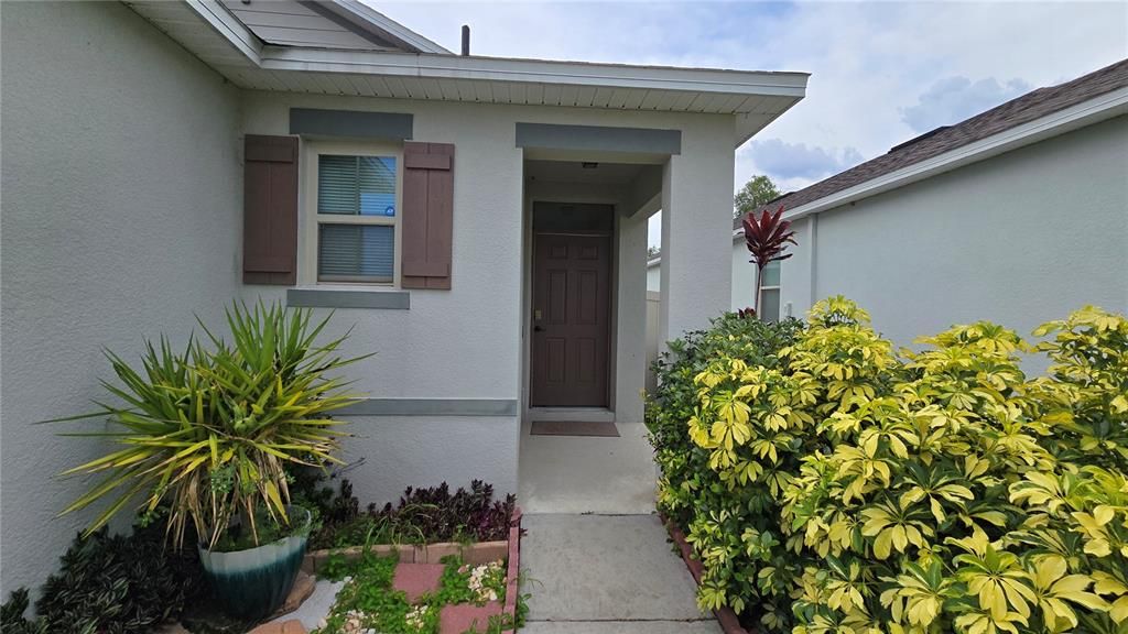 For Sale: $389,000 (3 beds, 2 baths, 1666 Square Feet)