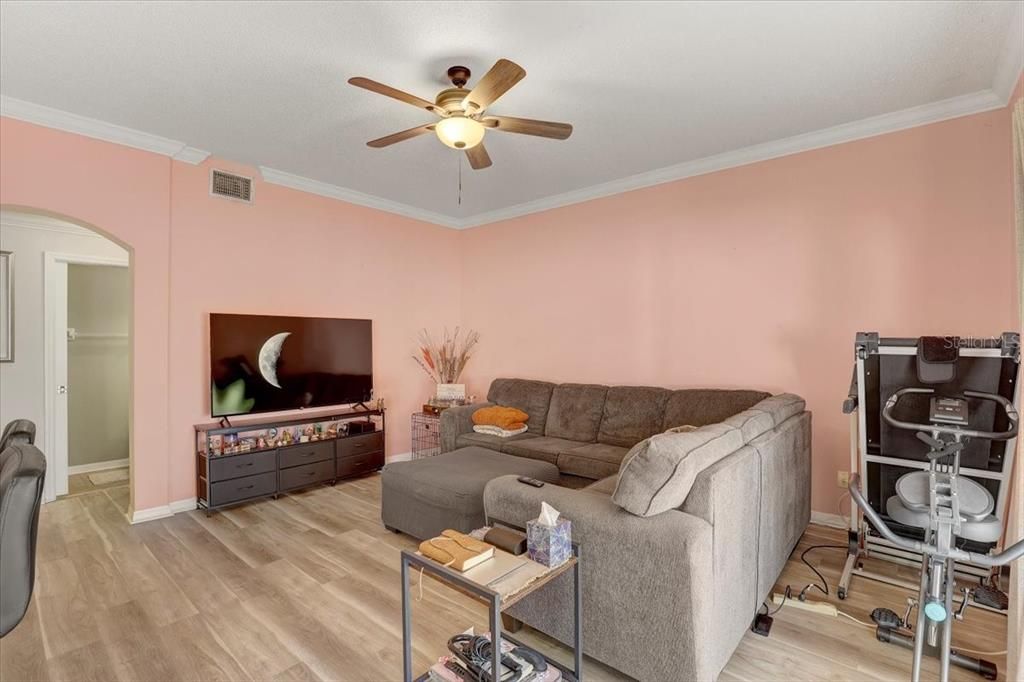 For Sale: $329,900 (3 beds, 2 baths, 2016 Square Feet)