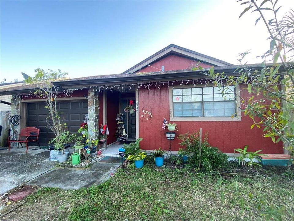 For Sale: $337,500 (3 beds, 2 baths, 1348 Square Feet)