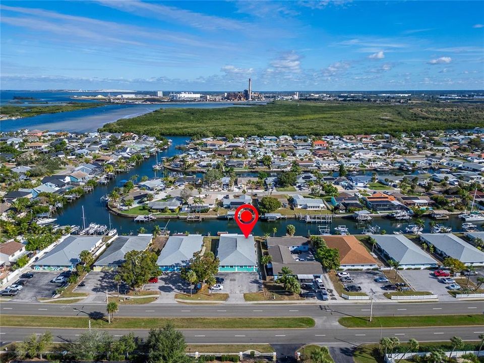 For Sale: $249,000 (2 beds, 1 baths, 800 Square Feet)