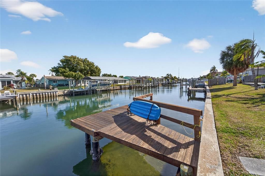 For Sale: $249,000 (2 beds, 1 baths, 800 Square Feet)