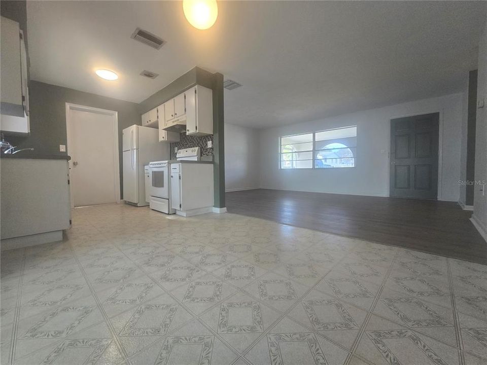 En Venta: $199,500 (2 camas, 2 baños, 1078 Pies cuadrados)