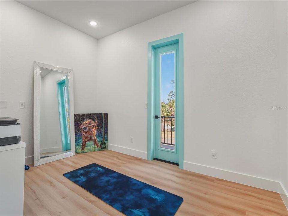 En Venta: $1,599,999 (4 camas, 3 baños, 4840 Pies cuadrados)