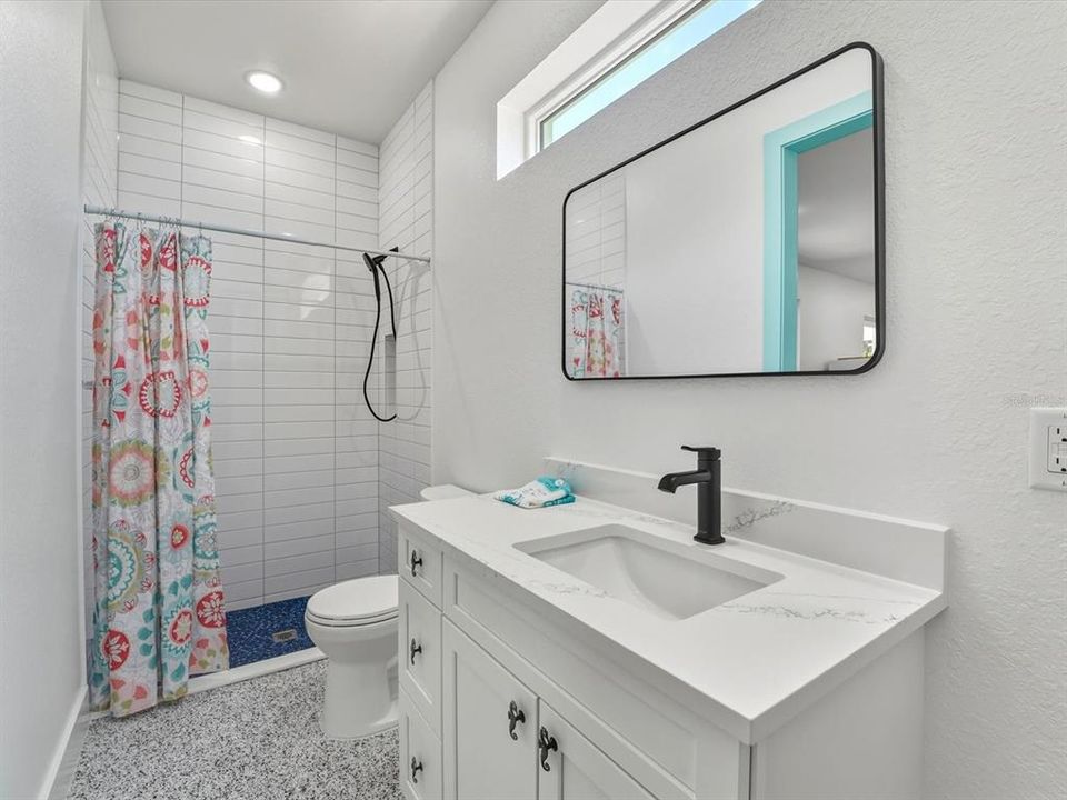 En Venta: $1,599,999 (4 camas, 3 baños, 4840 Pies cuadrados)