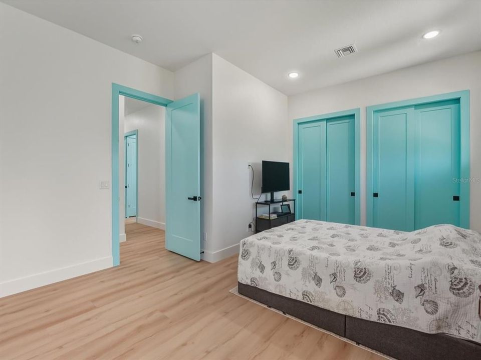 En Venta: $1,599,999 (4 camas, 3 baños, 4840 Pies cuadrados)