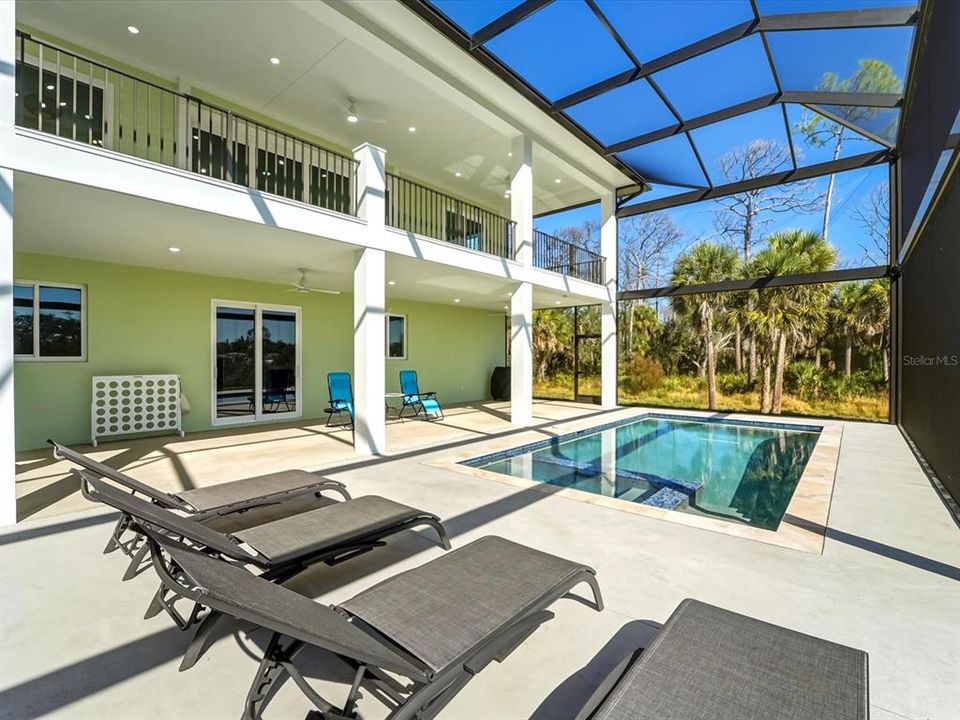 En Venta: $1,599,999 (4 camas, 3 baños, 4840 Pies cuadrados)